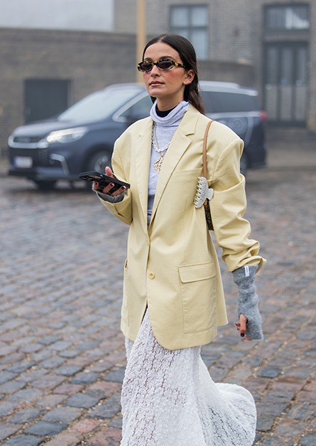 Butter yellow street style