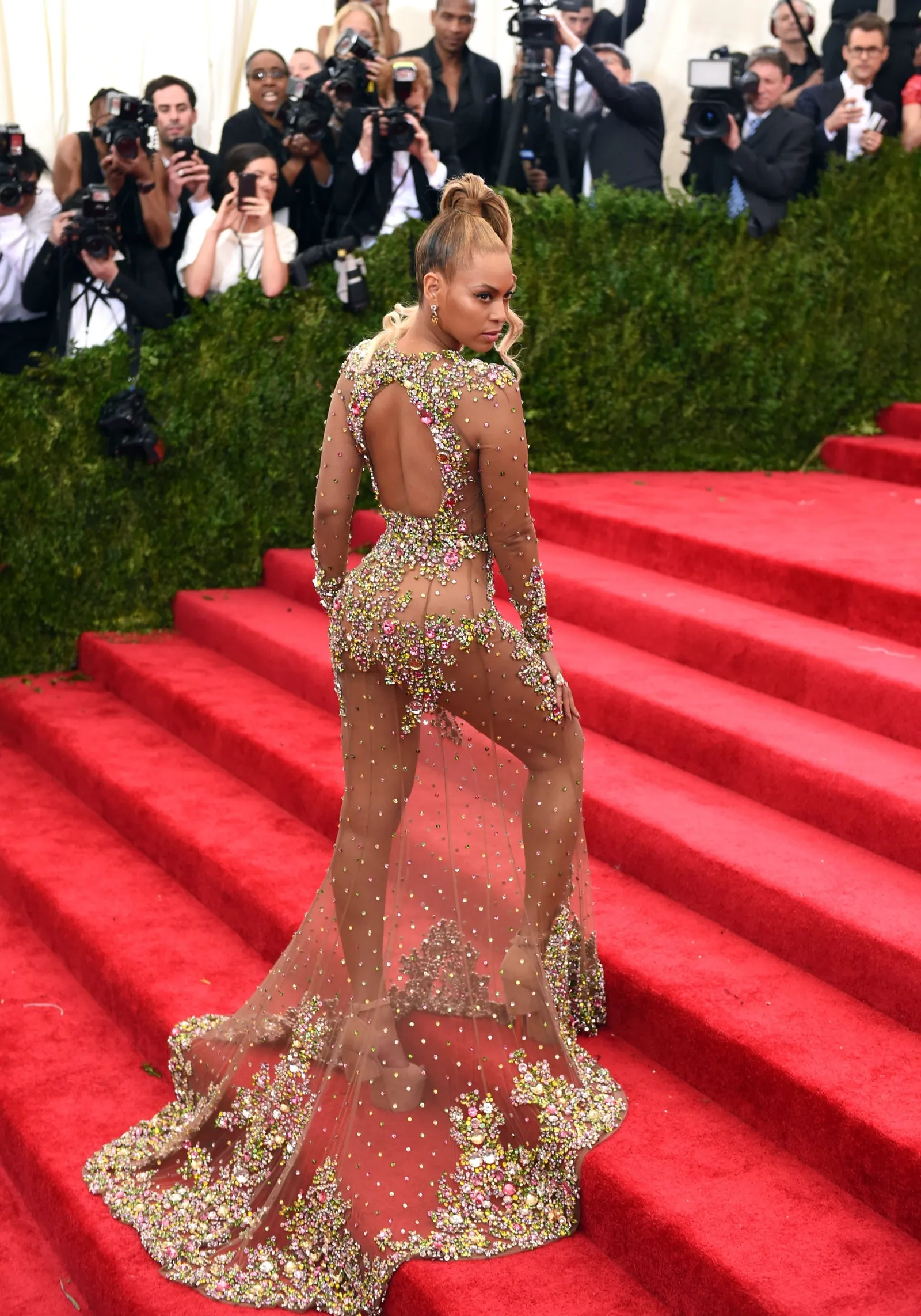 Beyoncé, Givenchy 