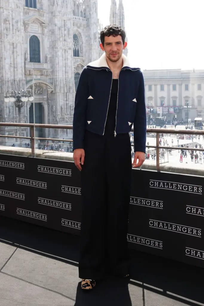 josh oconnor_challengers press tour_blue jacket styling