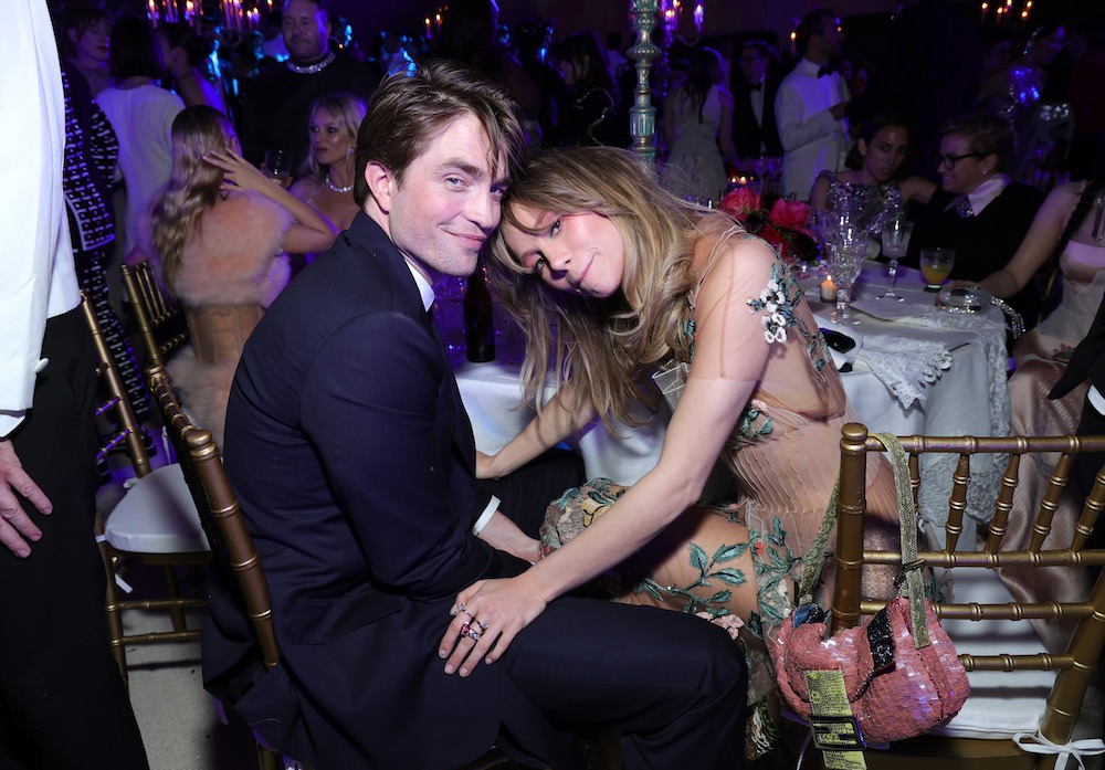 NEW YORK, NEW YORK - MAY 01: (L-R) Robert Pattinson and Suki Waterhouse attend The 2023 Met Gala Celebrating "Karl Lagerfeld: A Line Of Beauty" at The Metropolitan Museum of Art on May 01, 2023 in New York City. (Photo by Kevin Mazur/MG23/Getty Images for The Met Museum/Vogue)
