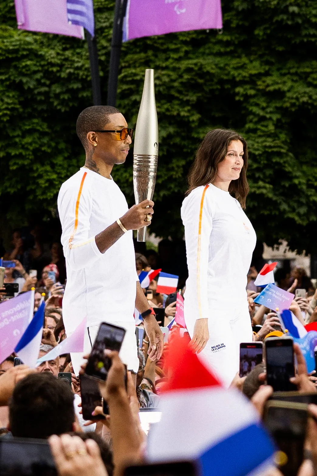 Laetitia Casta i Pharrell Williams najnoviji su nositelji baklje za Olimpijske igre 2024.