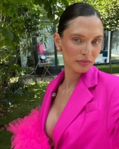 Bianca Balti u šetnji