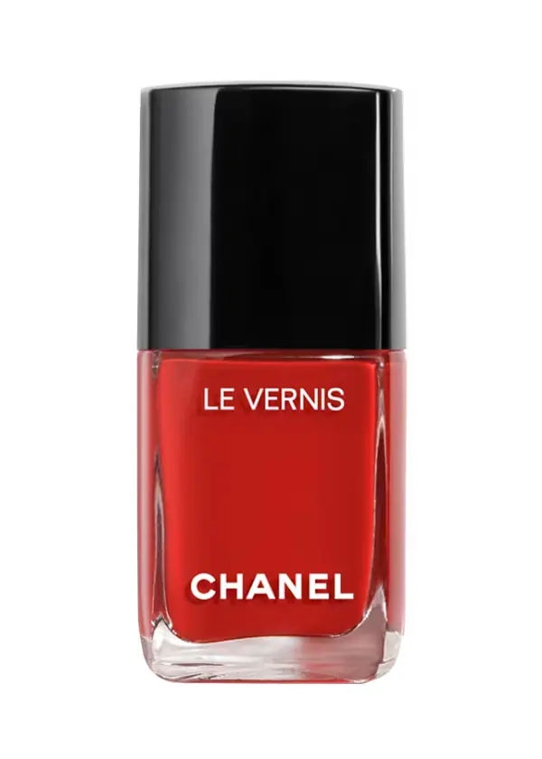 lak za nokte za ljeto u crveno boji chanel