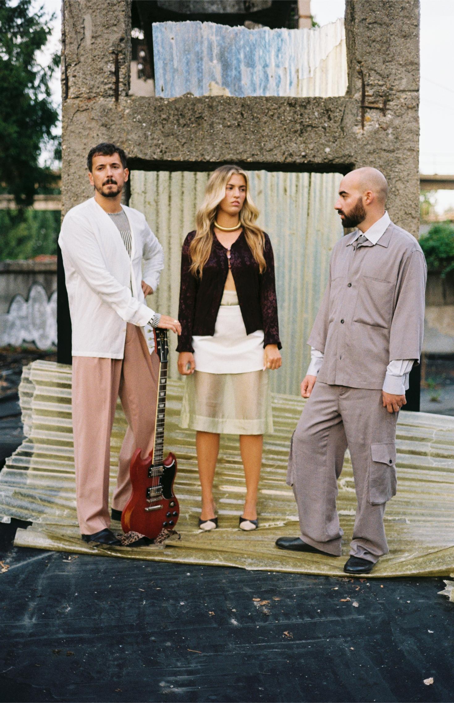 nast.roje band 